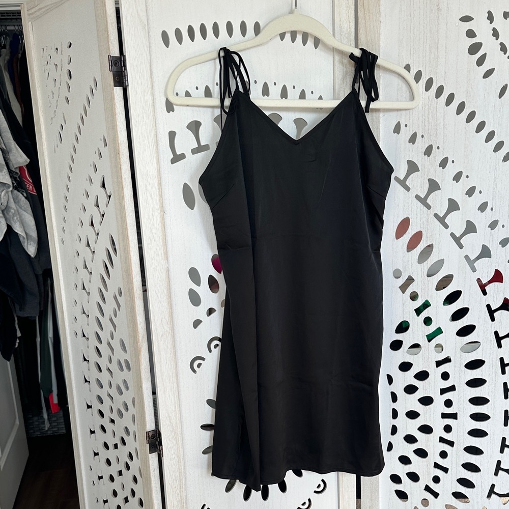 Elegant Black Women's Sleepwear Slip